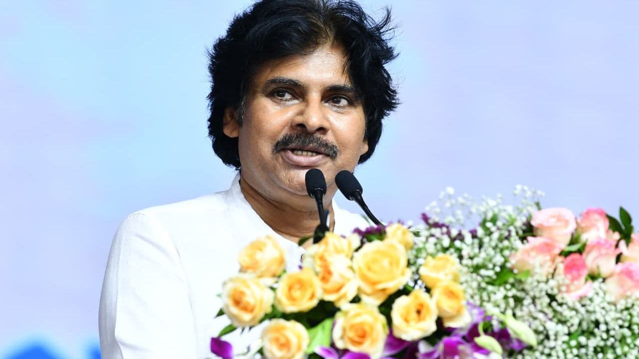 ప్రొద్దుటూరు సభలో పవన్ కల్యాణ్ చేసిన వ్యాఖ్యలపై రాజకీయ వర్గాల్లో చర్చ