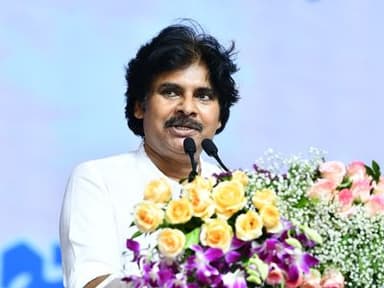 ప్రొద్దుటూరు సభలో పవన్ కల్యాణ్ చేసిన వ్యాఖ్యలపై రాజకీయ వర్గాల్లో చర్చ