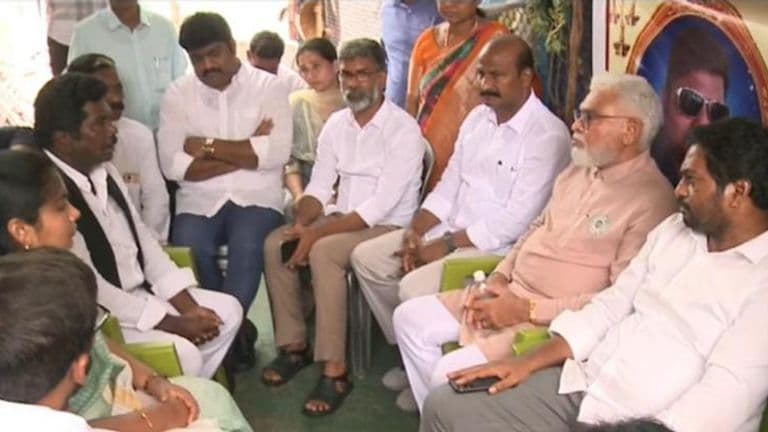 YSRCP Demands CBI Probe into Kranthi Kumar Death