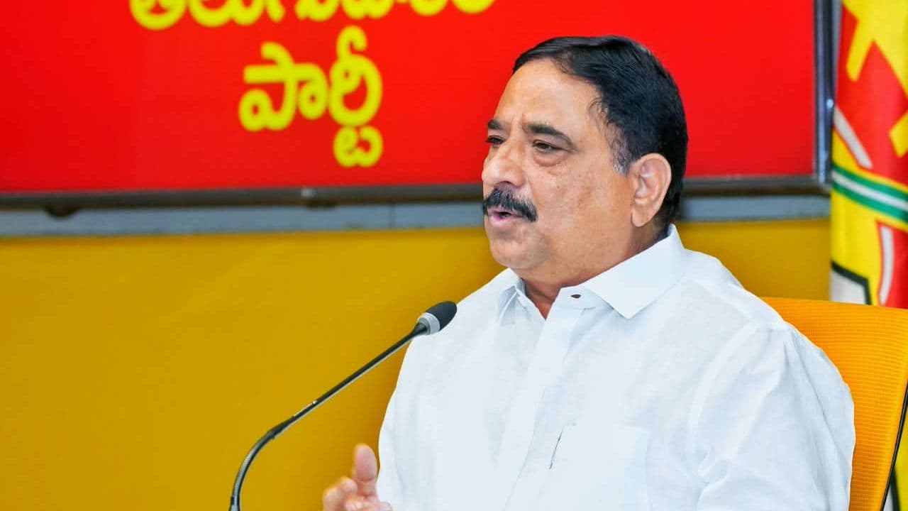 ప్రభుత్వ విప్ కాలవ శ్రీనివాసులు