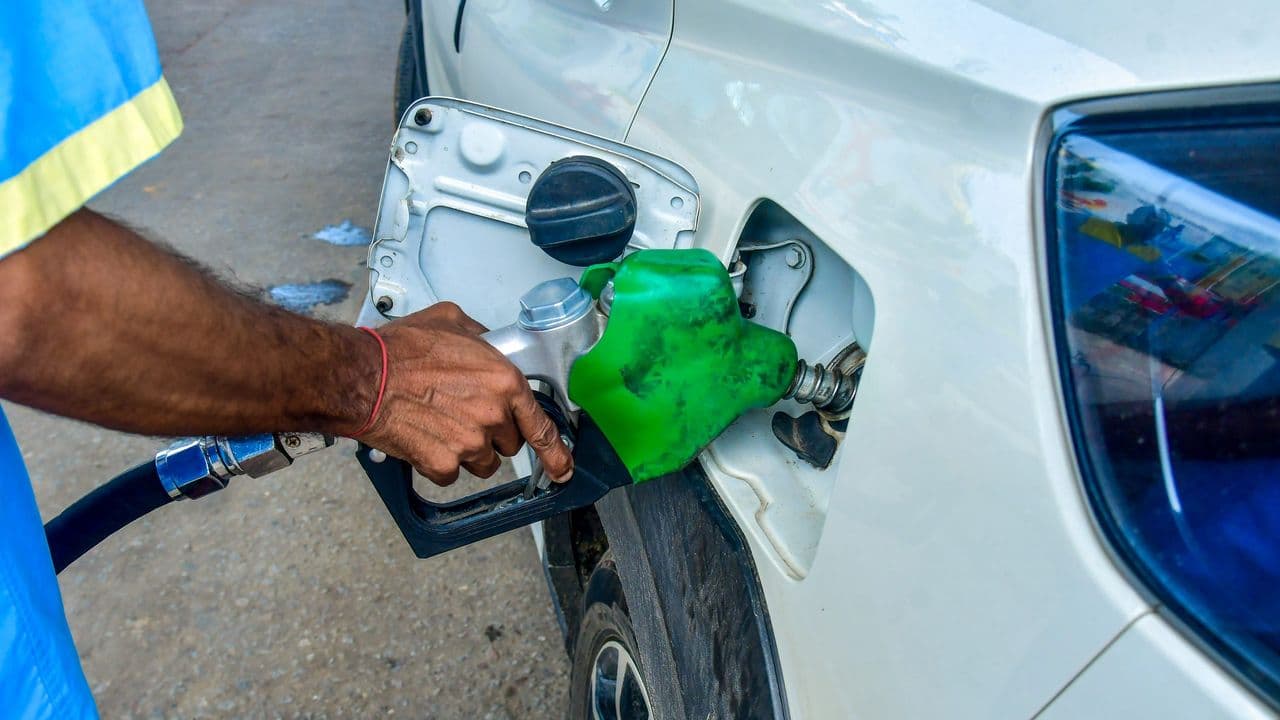 Centre Removes Petrol Export Duty, Raises Diesel and ATF Levies